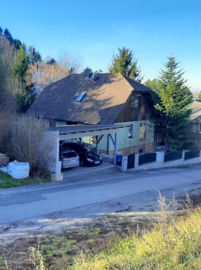 B&B Family Basement Apartment, Breakfast, Free Parking, 5Km From Tulln Chorherrn Exteriör bild
