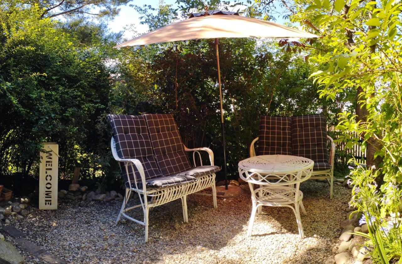 B&B Family Basement Apartment, Breakfast, Free Parking, 5Km From Tulln Chorherrn Exteriör bild