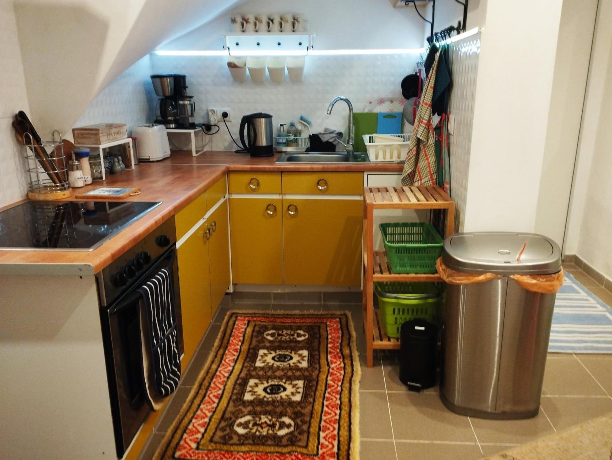 B&B Family Basement Apartment, Breakfast, Free Parking, 5Km From Tulln Chorherrn Exteriör bild