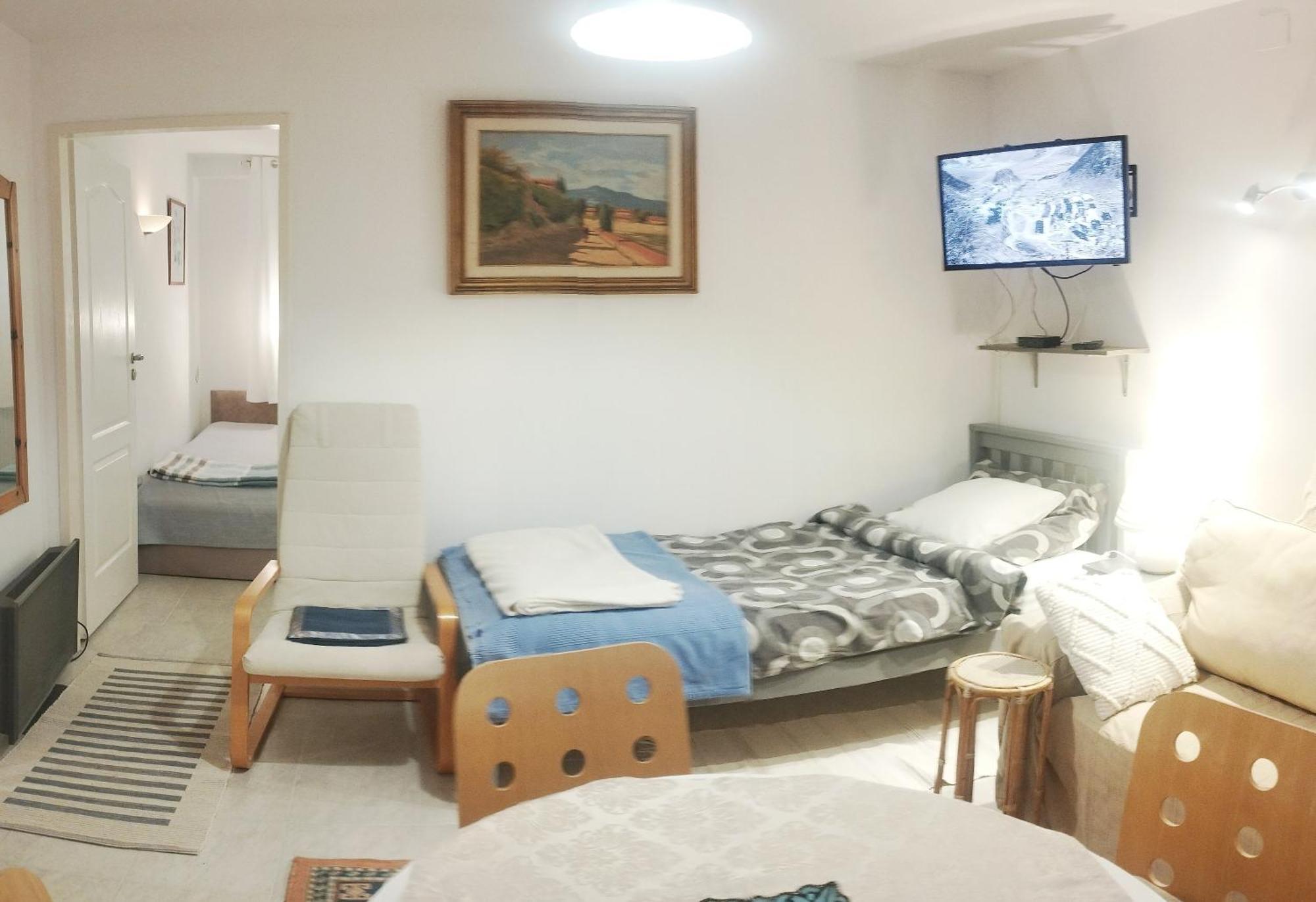 B&B Family Basement Apartment, Breakfast, Free Parking, 5Km From Tulln Chorherrn Exteriör bild